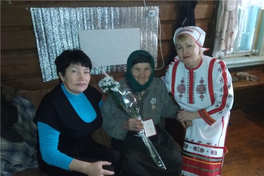 Вручение юбилейных медалей