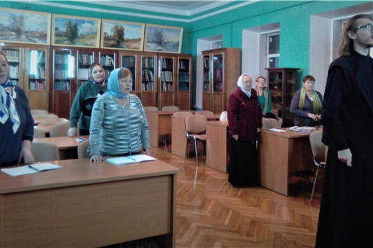 На базе Мариинско-Посадской центральной районной библиотеки прошло очередное занятие воскресной школы на тему «Божественная Литургия. Литургия "оглашенных"»