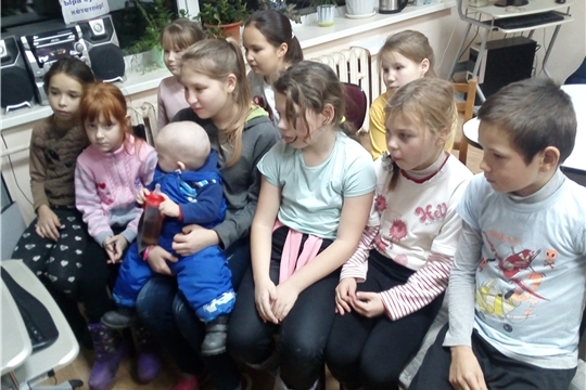 Виртуальное путешествие в «Волшебный мир театра» прошло в Шоршелской сельской библиотеке