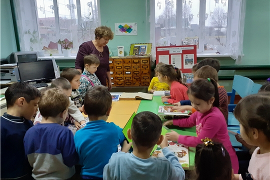 Воспитанники детского сада «Колос» села Октябрьское посетили Октябрьскую сельскую библиотеку