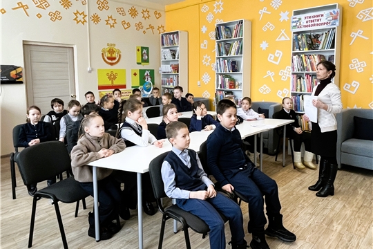 Патриотический час "Отчизне служат настоящие мужчины".