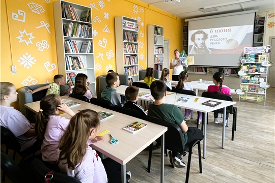 Интеллектуальная викторина "Кто читает, тот много знает!".