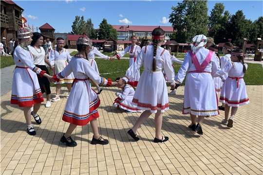 Познавательно-игровая программа "Ача-пăча вăйисем" врамках Этнопроекта "Сик! Тух!".