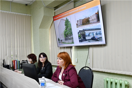 Живой инструмент развития: сотрудники госархива участвуют в формировании Народной программы «Единой России» 