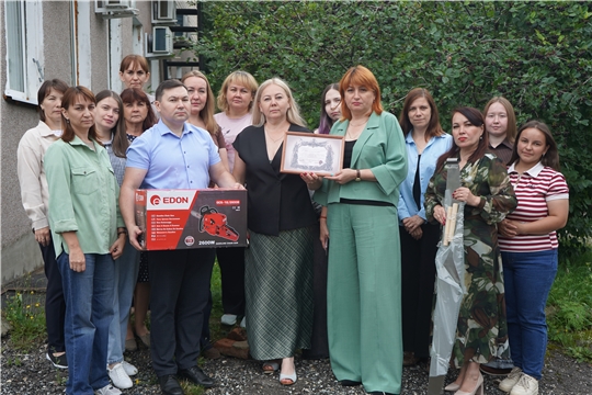 От чистого сердца: сотрудники архива передали очередной груз в руки «Команды Добра»