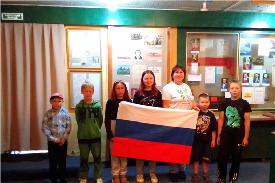 КВН «Гордо реет флаг державный»