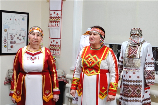 Завораживающее искусство мастериц Л. Петрушкиной и В. Блиновой на новой выставке в музее
