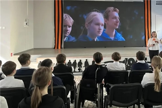 Связь поколений: смотрим фильм «Красные ленты»