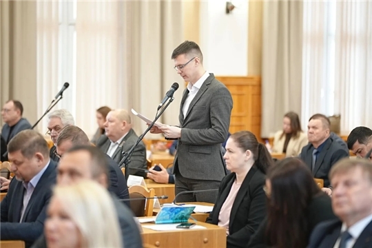 Весна близко: в Чебоксарах обсудили планы по ямочному ремонту и подготовке ливневой канализации