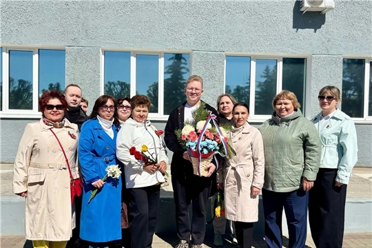 Сердцем к подвигу: сотрудники ОСП г. Канаш почтили память героев