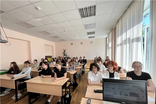 В колледже прошли инструктажи «Безопасное лето»
