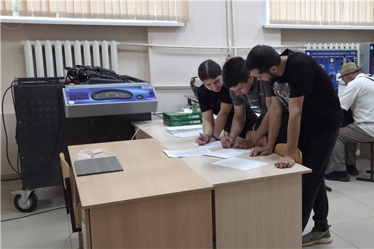 Выпускники Чувашского педагогического колледжа готовятся к демонстрационному экзамену