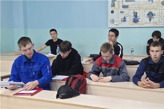 Подготовительный день перед демоэкзаменом прошёл для групп АМ-3-22 и ФК-3-22