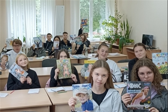 В библиотеке колледжа прошёл час информации «Библиотека: инструкция по применению»