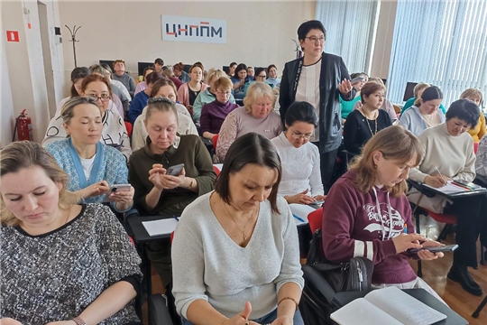 Воспитатели и старшие воспитатели детских садов республики повысили профессиональные компетенции