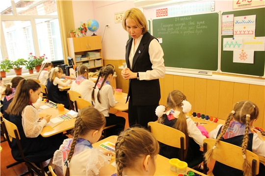 «Формула роста: молодость + опыт» — фестиваль педагогического мастерства в Чувашии