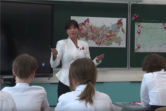 Учитель математики из Новочебоксарска Татьяна Тарасова провела конкурсный урок в Белгороде