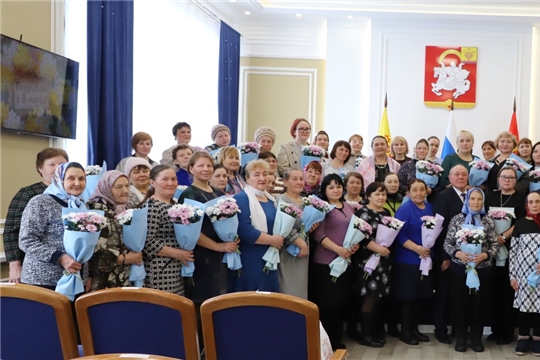 Акция "Цветы мамам Героев" 