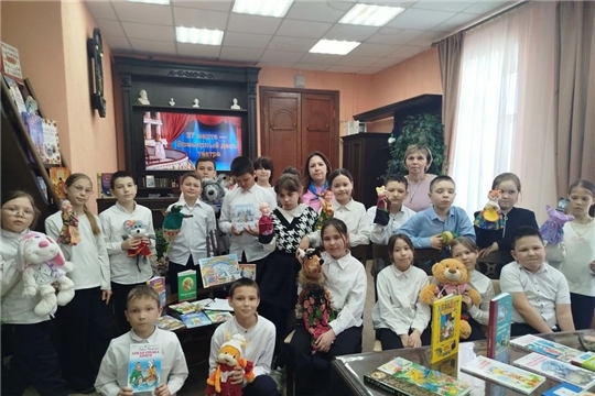 Час искусства к Международному дню театра «В мире театра кукол» 