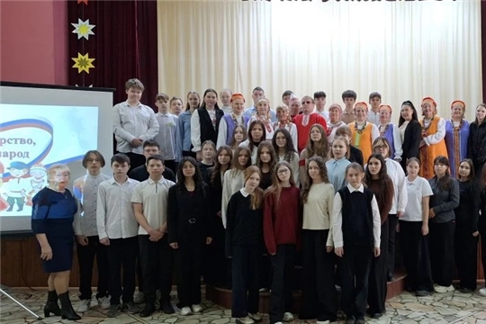 "Хоровод дружбы" для учеников Шоршелской школы на этноуроке «Единство в многообразии» 