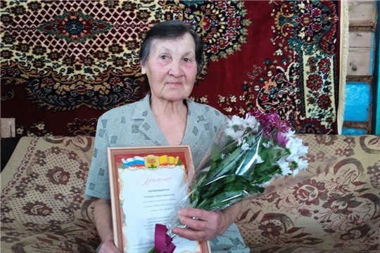 Час поздравления «Старейшей читательнице – 90 лет» (Булдеевская с/б)