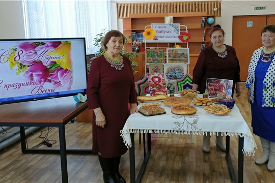 Выставка творческих работ «У моей бабули руки золотые» (Вурманкасинская с/б)