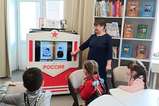 Интеллектуальная игра «Много книг я разных знаю» ( Центральная дет. б-ка им. Розы Шевлеби)