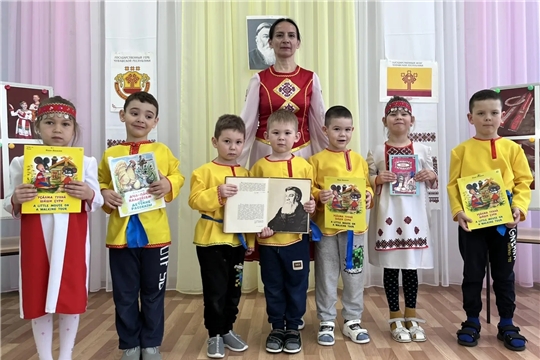 Громкое чтение «По страницам детских рассказов Ивана Яковлевича Яковлева» (Вурманкасинская с/б)