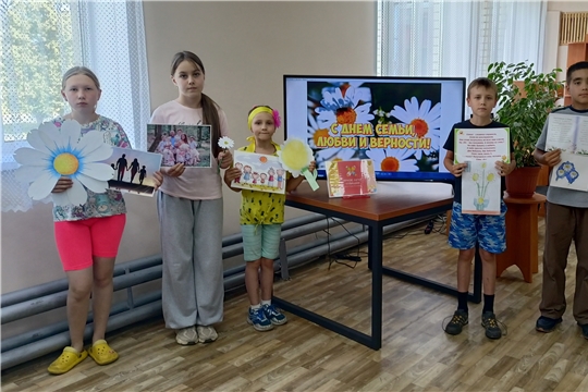 Увлекательное занятие «Ромашковое настроение» (Вурманкасинская с/б)