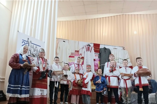 Краеведческий час Асанне арчин пуянлáхé в Чурачикской  сельской библиотеке