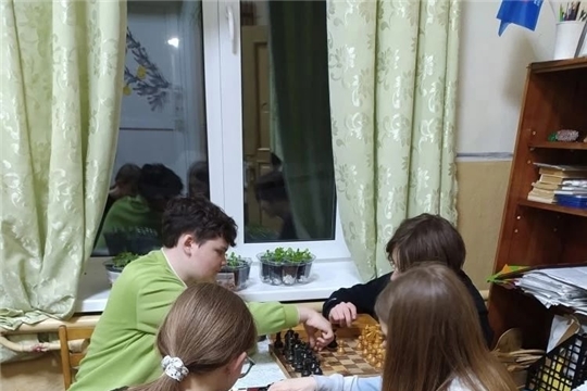 "В космос всем открыта дверь - свои знания проверь"