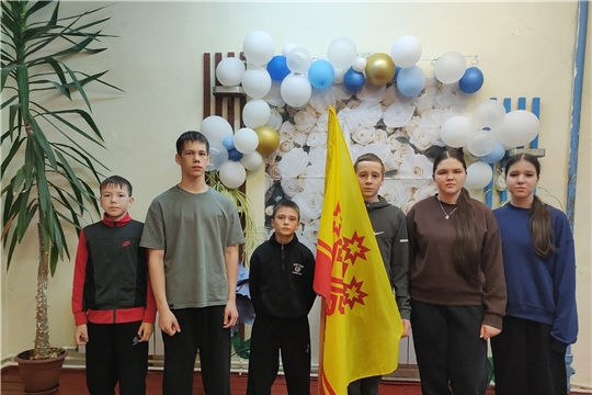 "Герб и флаг Чувашской Республики"