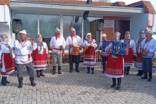 Народный фольклорный ансамбль «Пилеш» принял участие в съёмках патриотического проекта «Савӑнар-ха пӗрле, тӑвансем».