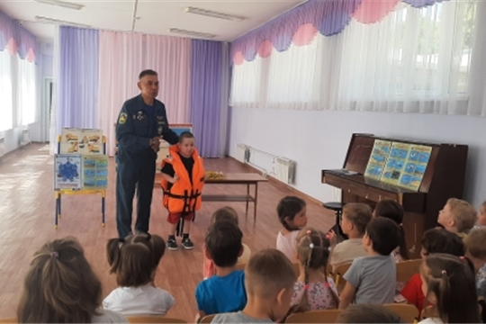 Правила безопасного поведения на водных объектах в преддверии летнего сезона в «Рябинке». 