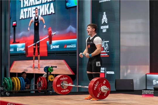 Тяжелоатлет из Чувашии завоевал еще одну медаль на чемпионате России