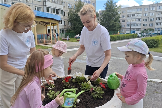 Дошколята приняли участие в акции "Цветущее детство"