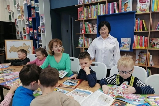 Экскурсия дошколят в детскую библиотеку