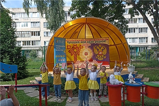 Музыка, смех и лето: в детском саду прошла концертно-игровая программа "Творческое лето"