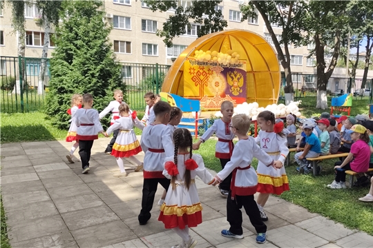 В детском саду прошла концертная программа «Чебоксары — город мой любимый»