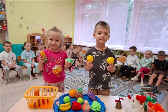  «Витамины на грядке»: в группе «Колокольчик» прошла беседа о пользе осенних овощей и фруктов