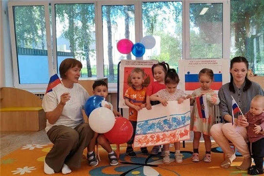 Патриотическая акция «Россия в каждой ладошке»