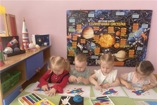  В детском саду продолжает свою работу кружок дополнительного образования «ИЗОЛЕПКА» 