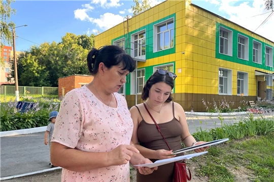Ознакомление вновь поступивших семей с меню детского сада.