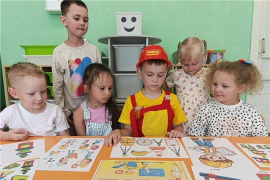 Юные инженеры в действии: строим дома для друзей!