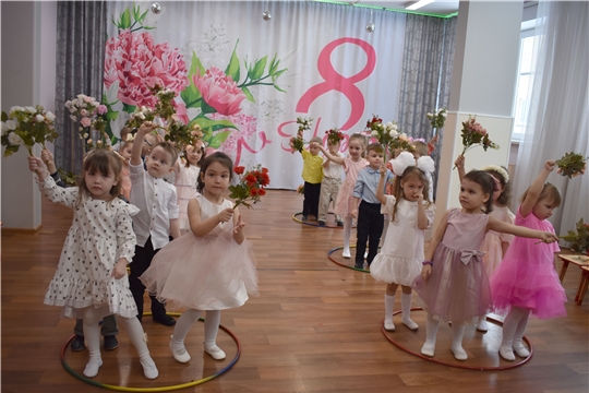 В детском саду проходят утренники, посвященные 8 Марта
