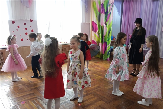 утренники, посвященные Международному женскому дню 8 марта
