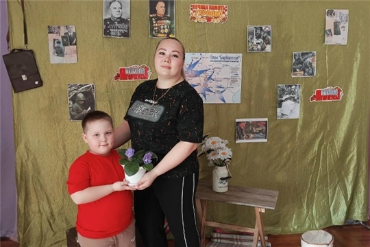 Патриотические акции "Цветок ветерану" и «СВОя фиалка»