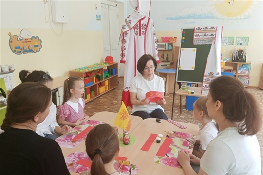 Присоединяемся к акции «Родные ладони рисуют Чувашию»! 