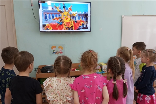 В группе "Всезнайки" прошëл познавательный час "Масленница"