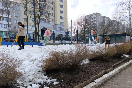 Весенние работы по благоустройству территорий